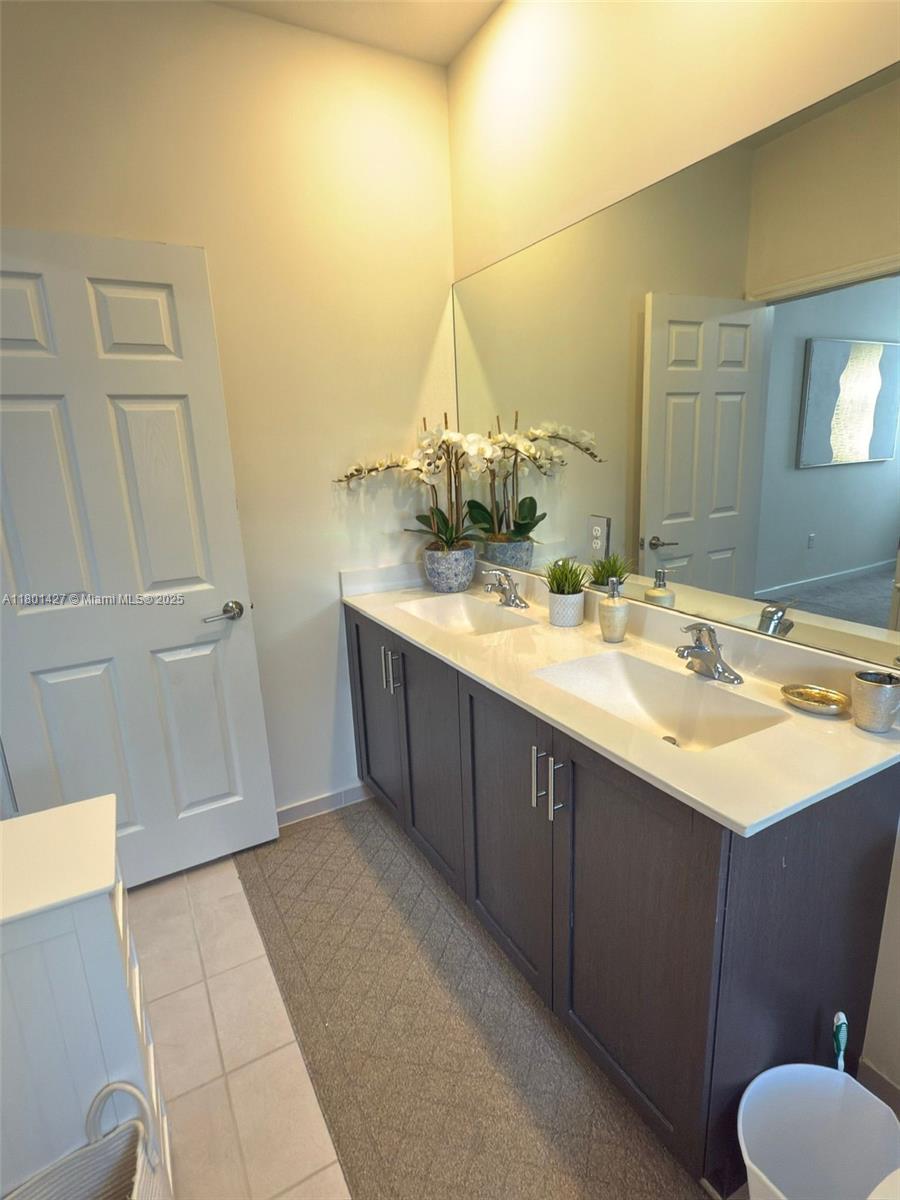 AQUABELLA NORTH - Residential