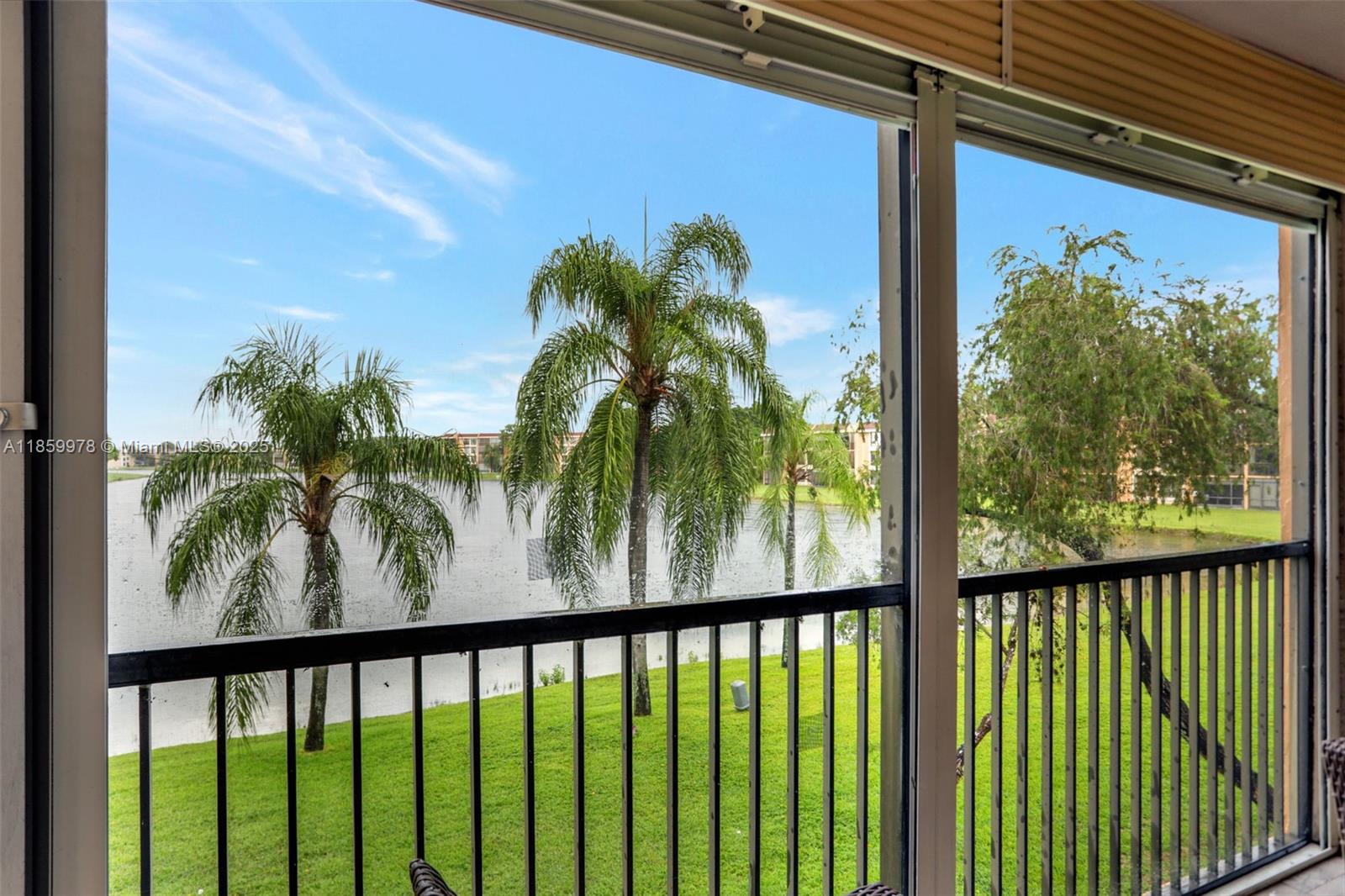 6219 Coral Lake Dr 207