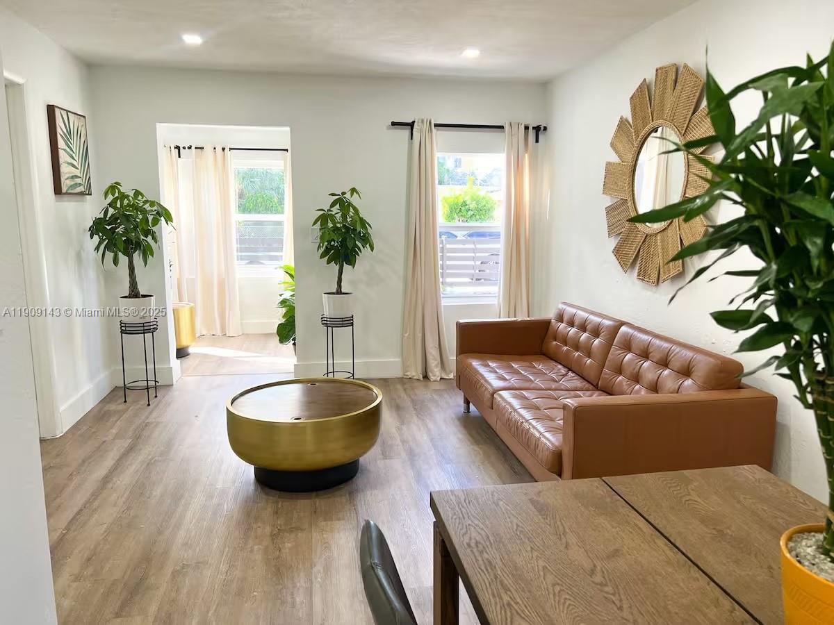 BOWLING GREEN EXTENSION - Residential Lease