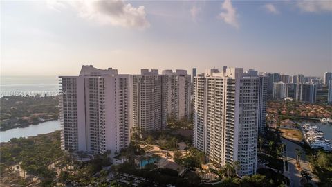 A home in Aventura