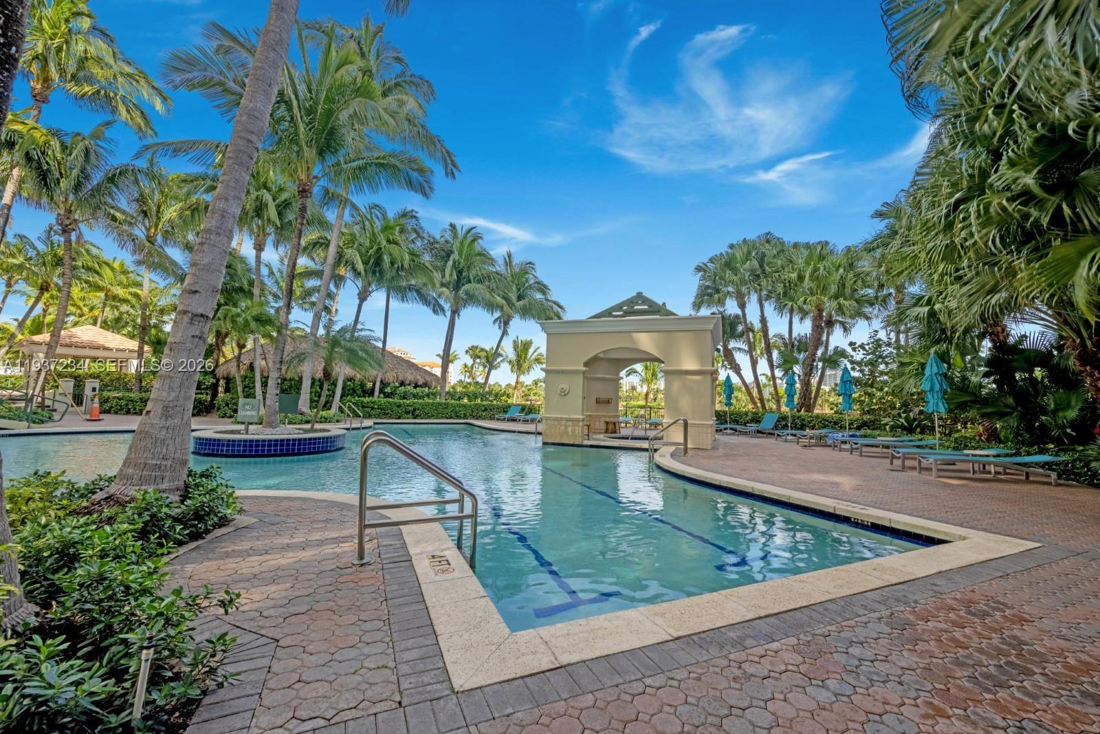 TURNBERRY ON THE GREEN CO - Residential