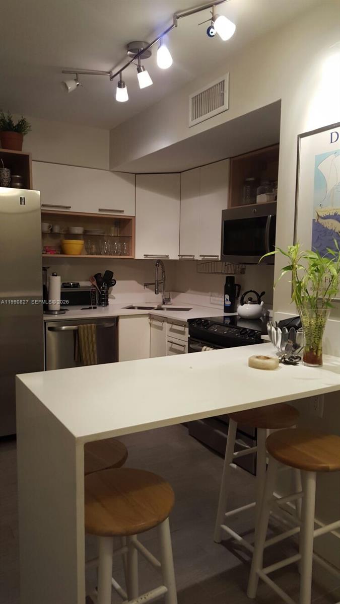 THE ATRIUM CONDO - Residential