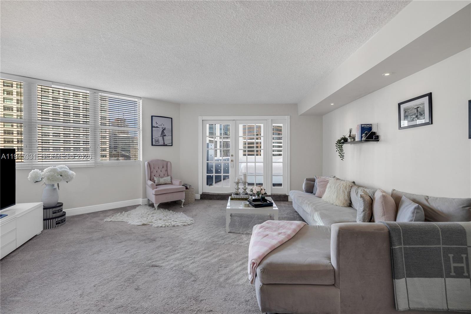 FOUR AMBASSADORS CONDO PH - Residential