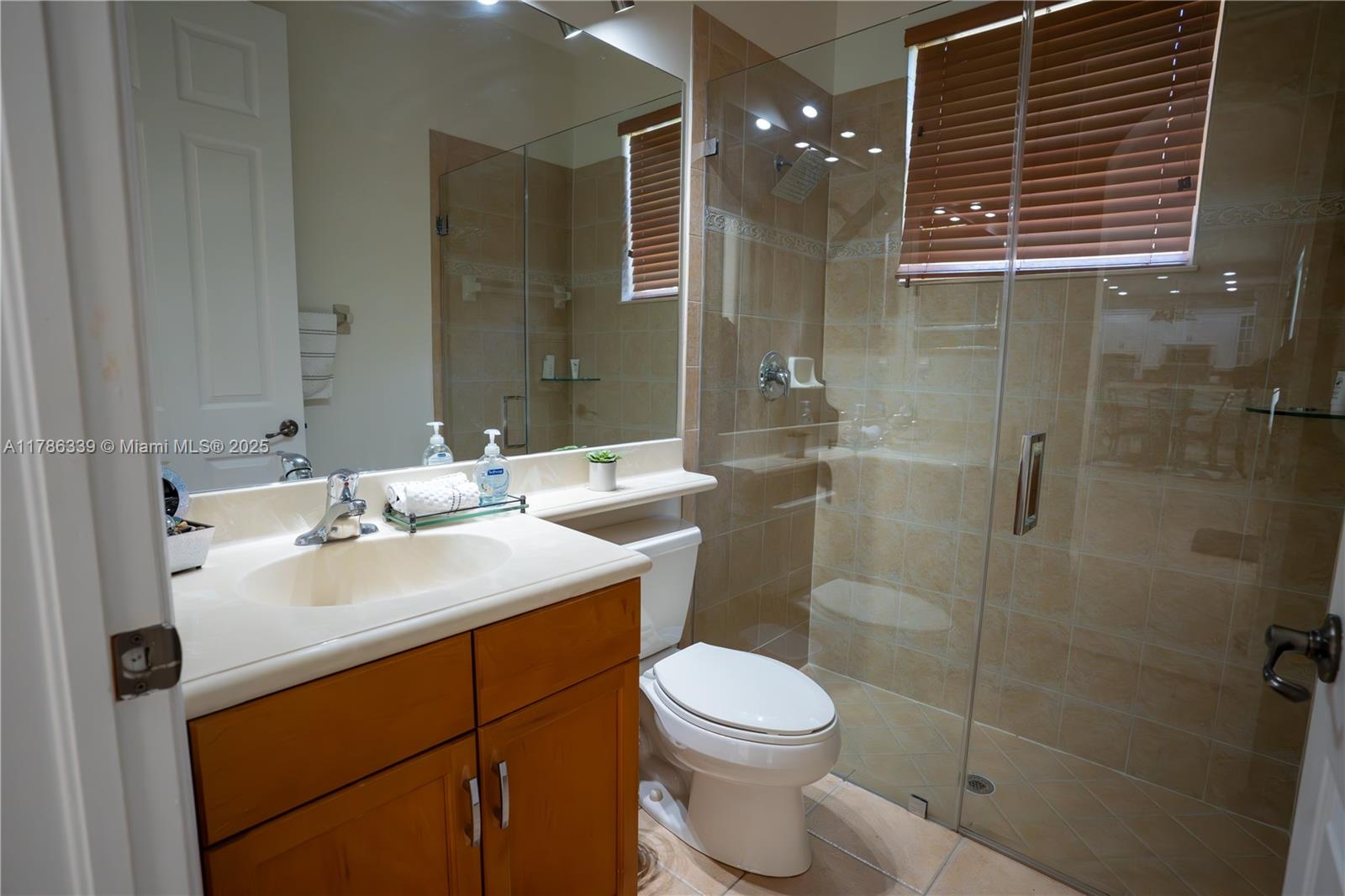 SUNSET FALLS PLAT 1 - Residential