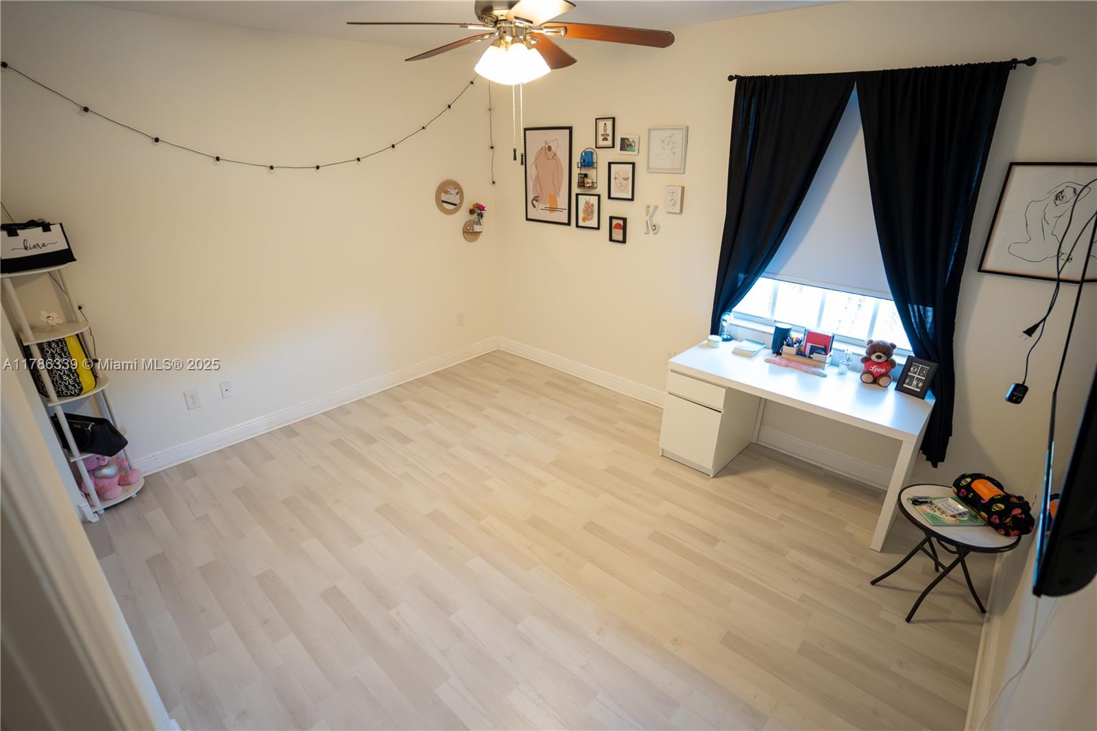 SUNSET FALLS PLAT 1 - Residential