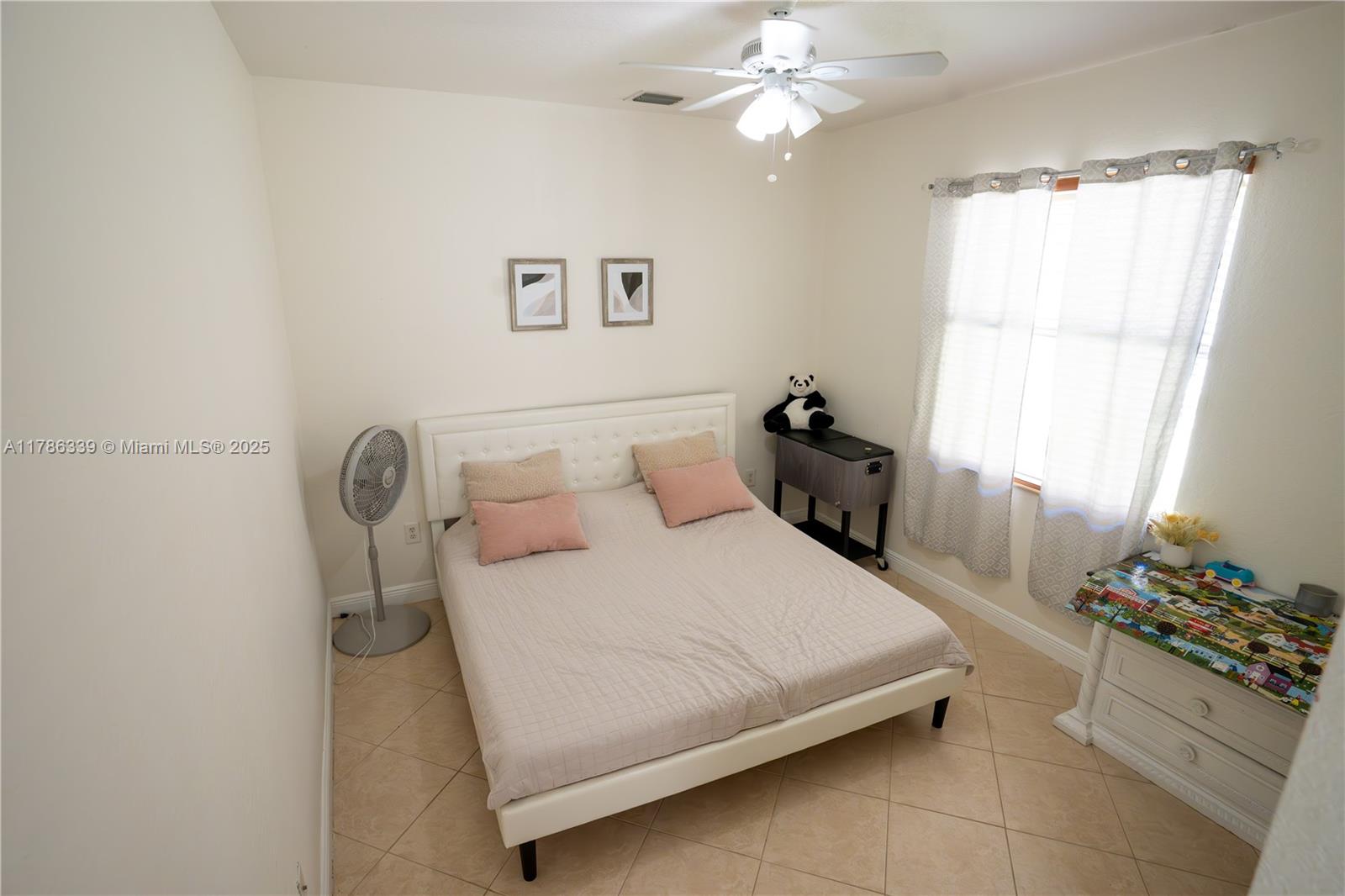 SUNSET FALLS PLAT 1 - Residential