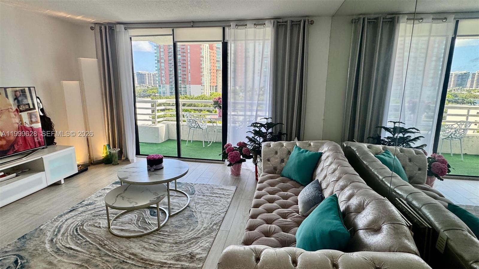 PARC CENTRAL AVENTURA EAS - Residential