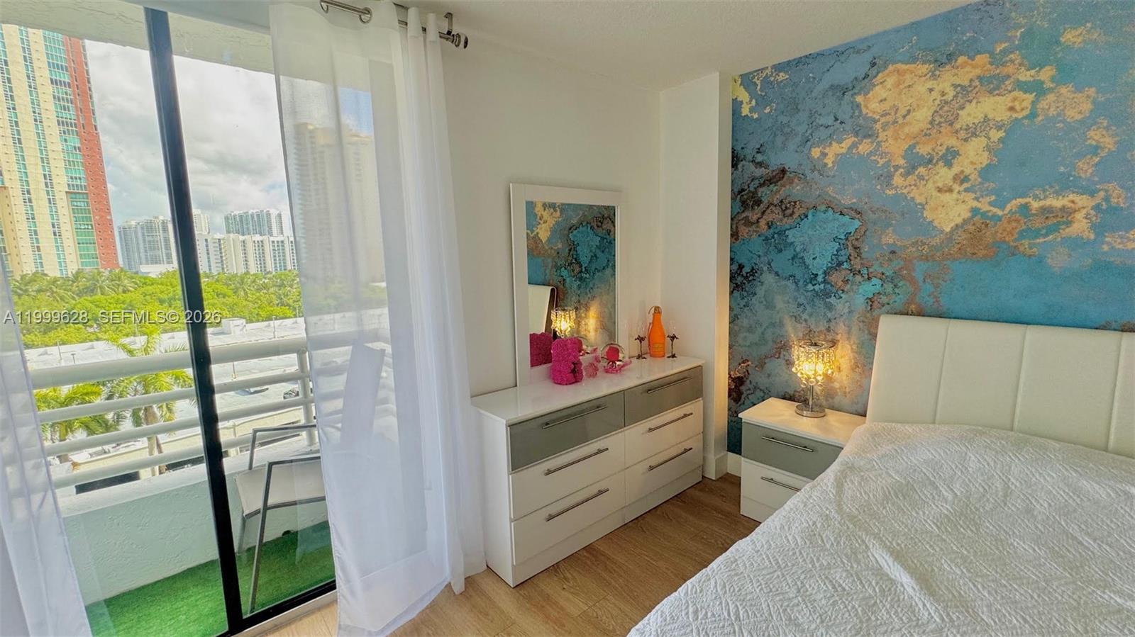 PARC CENTRAL AVENTURA EAS - Residential