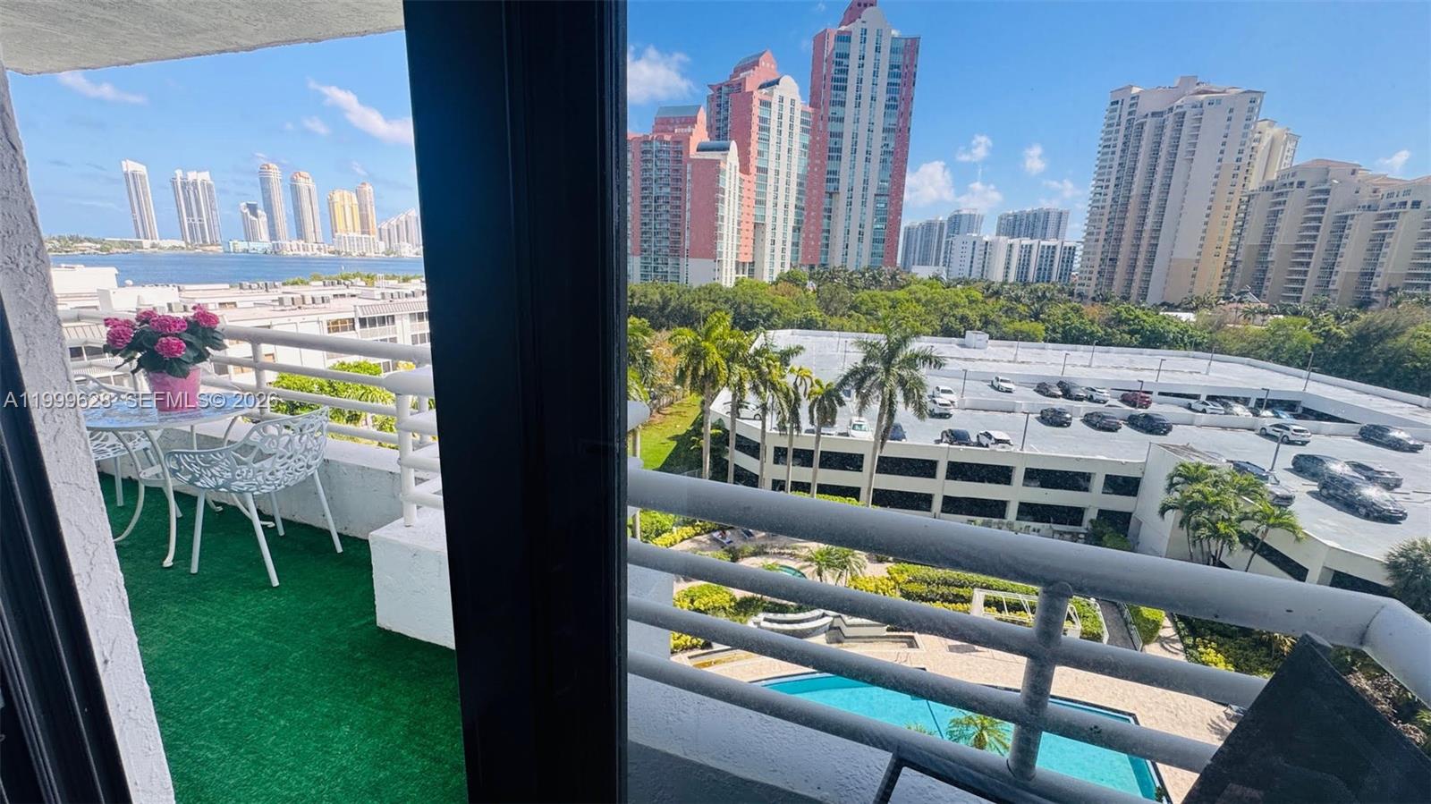 PARC CENTRAL AVENTURA EAS - Residential