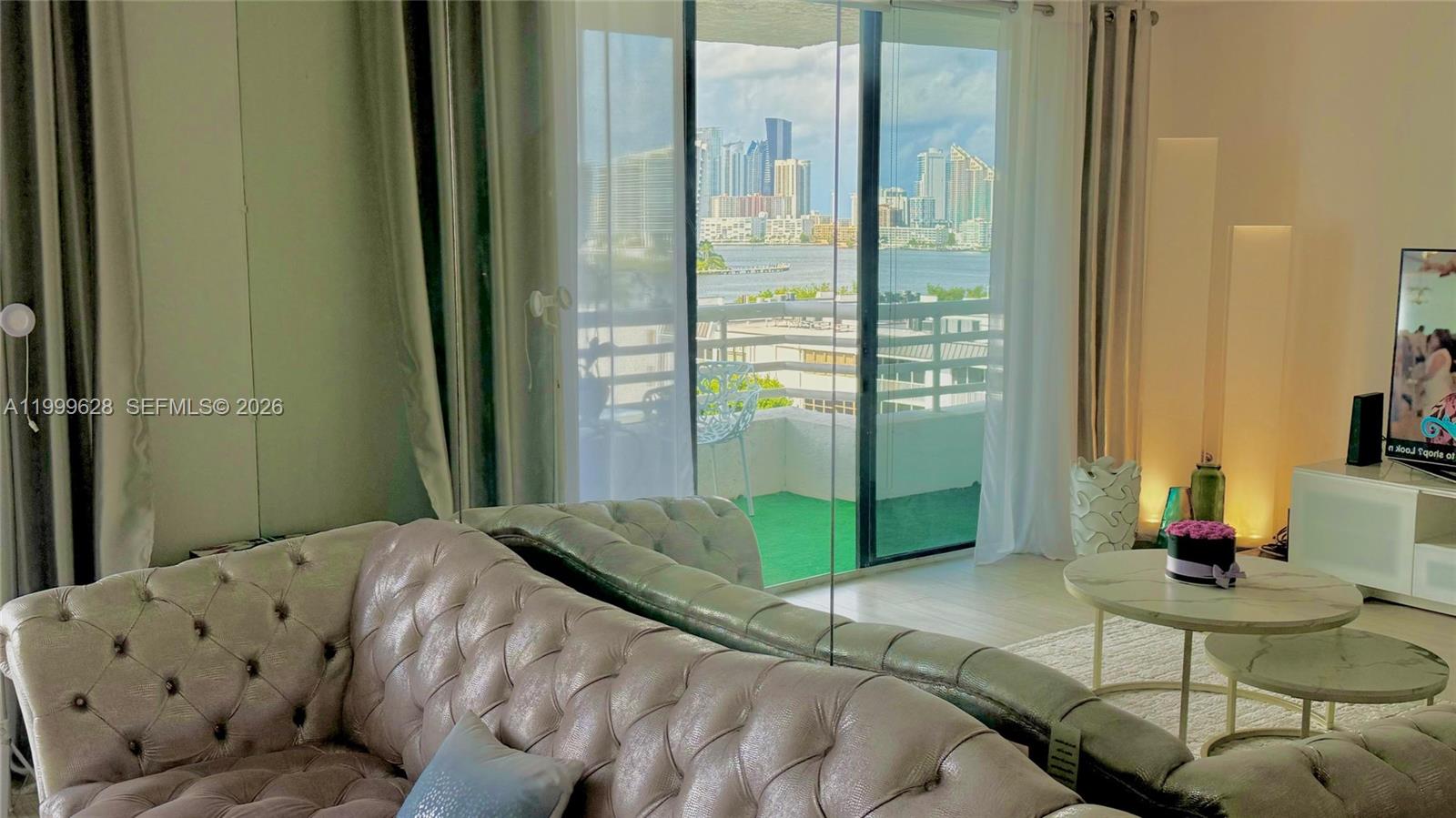 PARC CENTRAL AVENTURA EAS - Residential