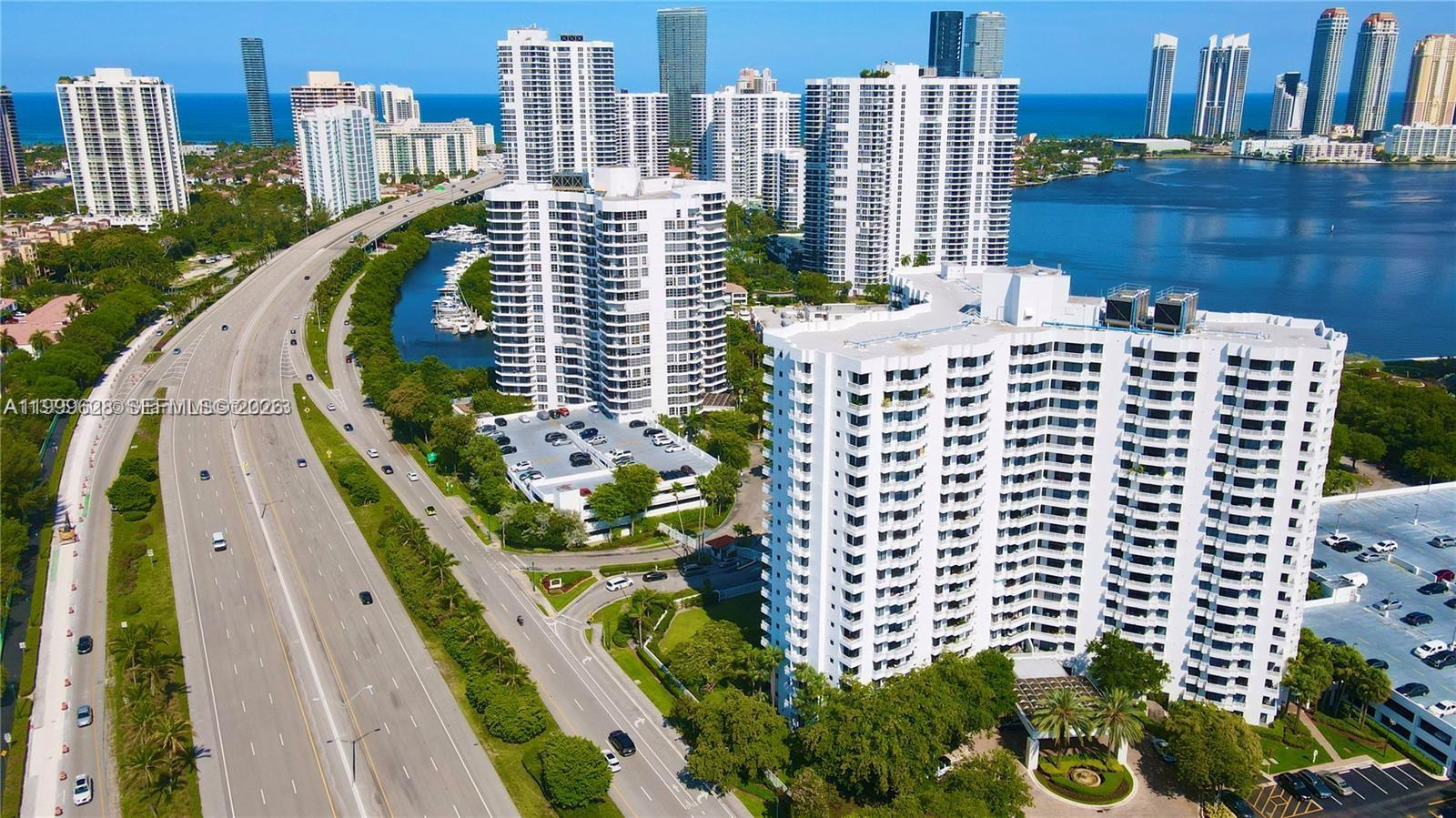 PARC CENTRAL AVENTURA EAS - Residential
