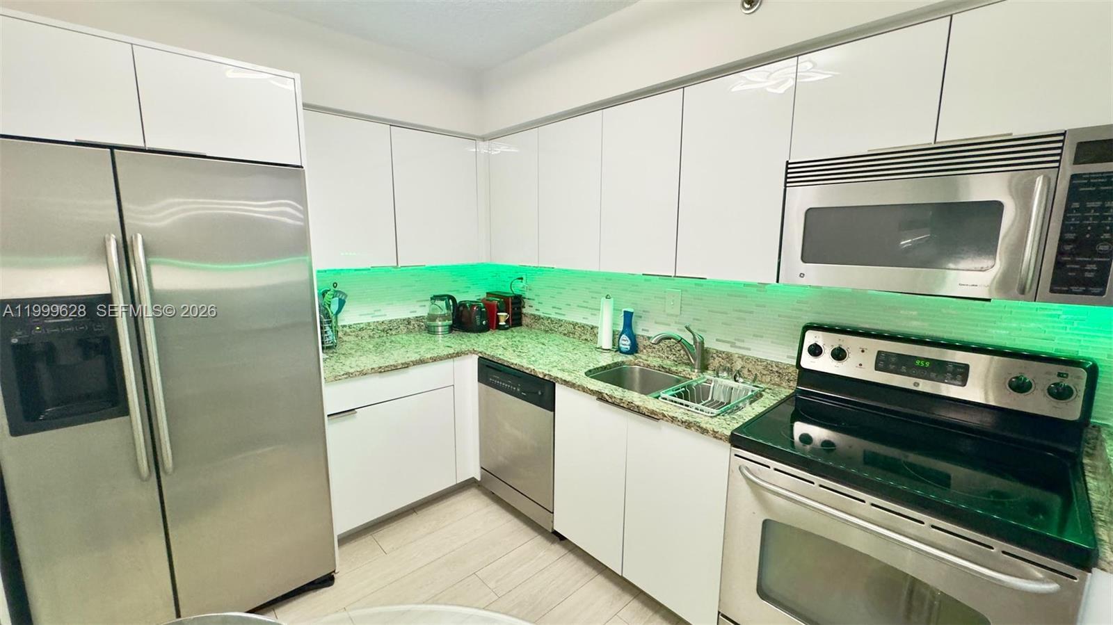 PARC CENTRAL AVENTURA EAS - Residential