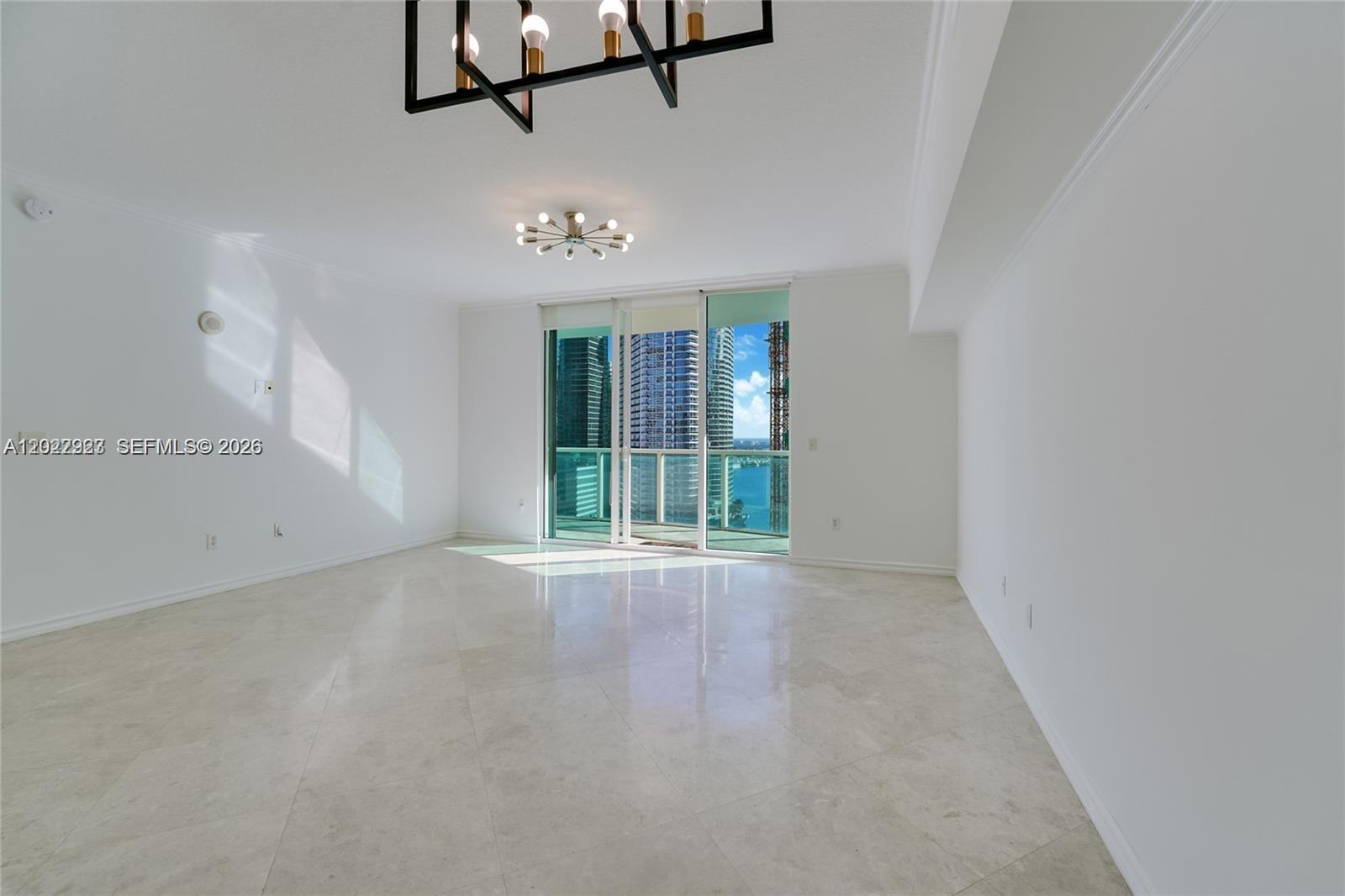31 SE 5th St 3306