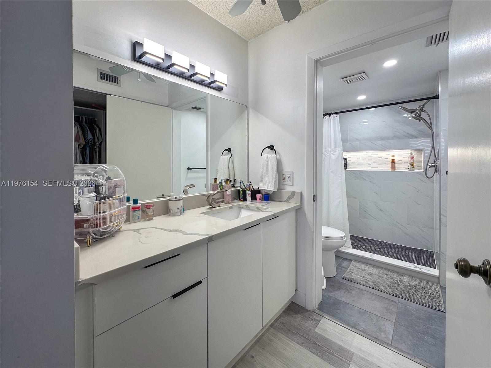 APPLEWOOD VILLAGE II-D CO - Residential