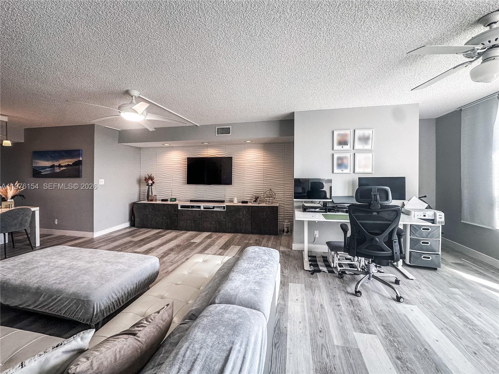 APPLEWOOD VILLAGE II-D CO - Residential