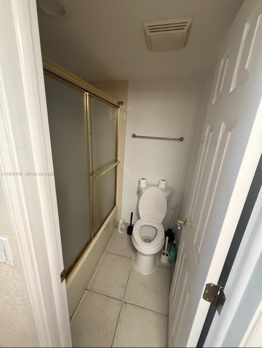 LIVE OAK CONDO ELEVEN - Residential