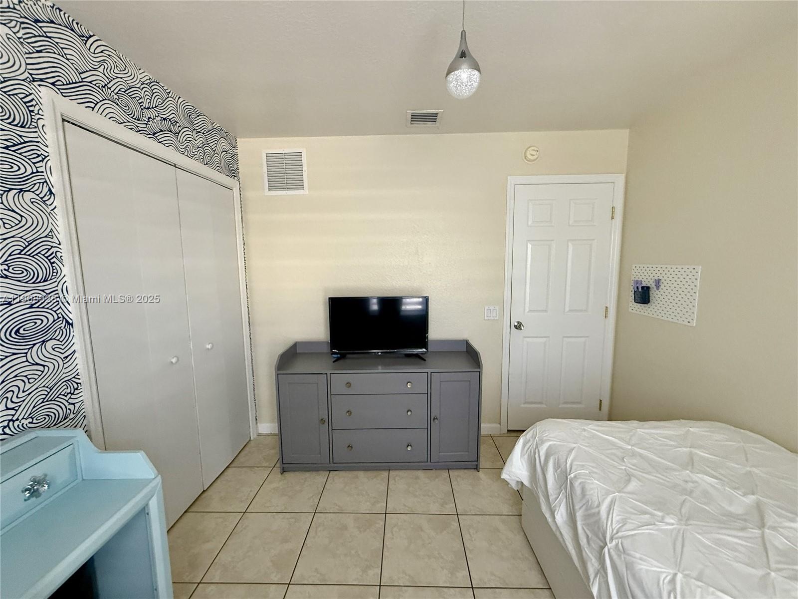 DOVE CREEK ESTATES - Residential