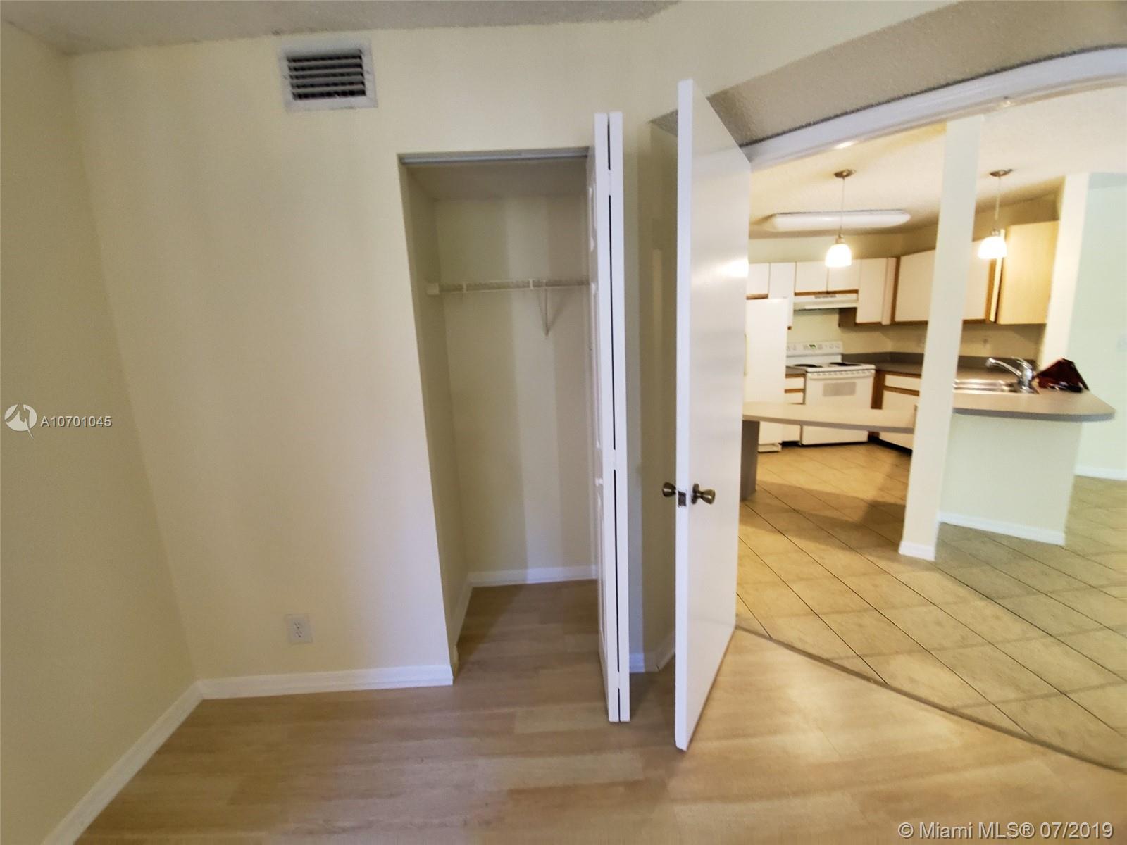WINDWARD LAKES CONDO - Residential Lease