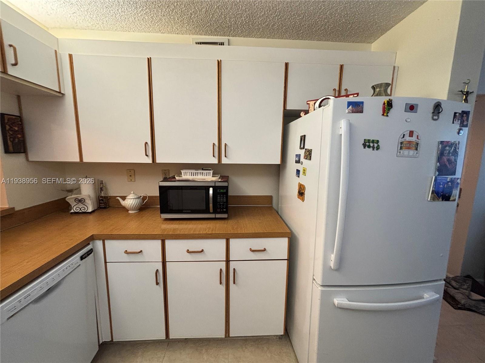 DEVON CONDOMINIUM - Residential