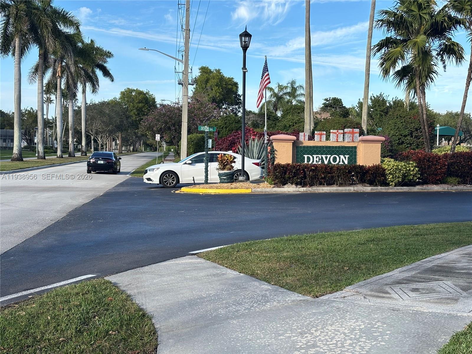 DEVON CONDOMINIUM - Residential