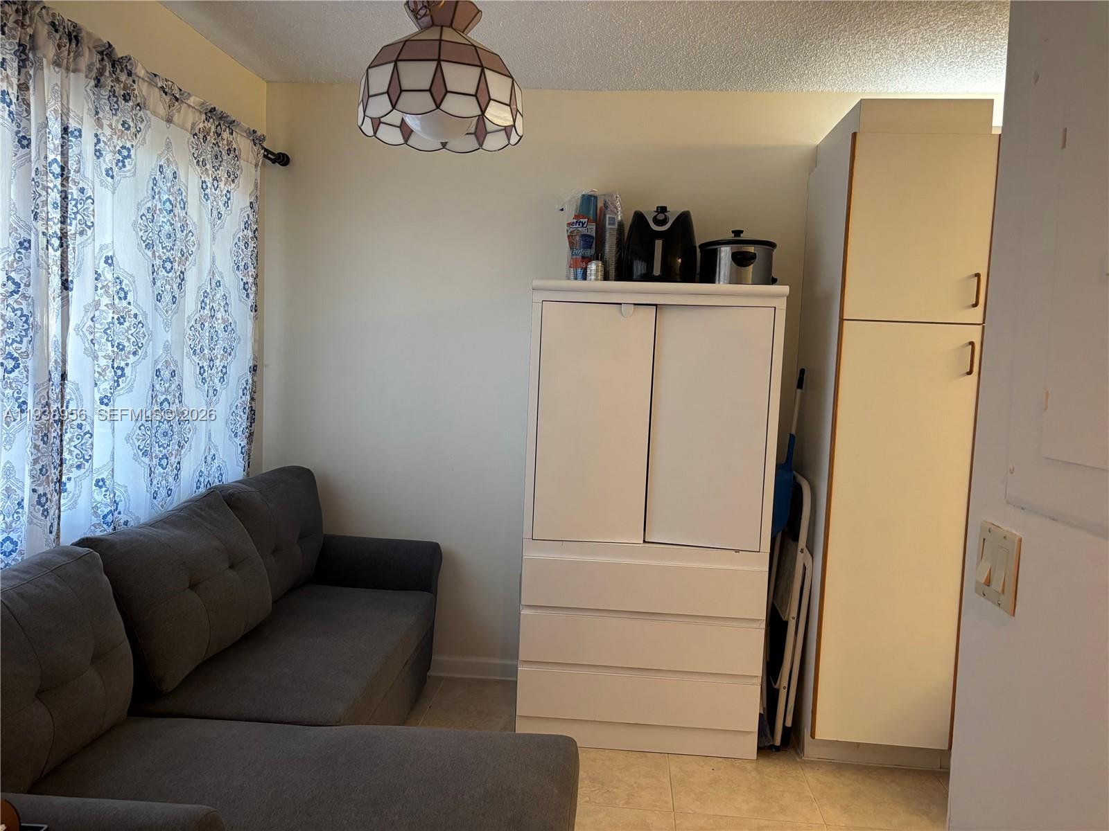 DEVON CONDOMINIUM - Residential