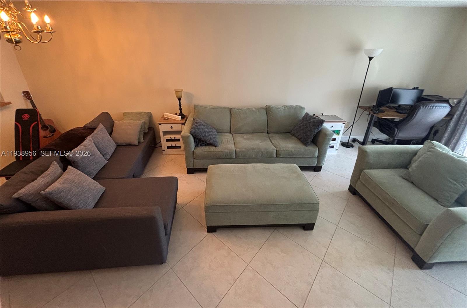 DEVON CONDOMINIUM - Residential