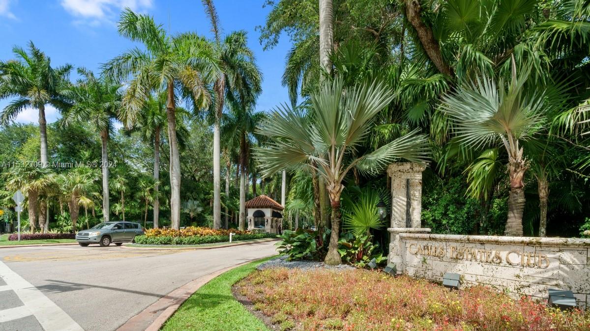 GABLES ESTATES NO 2 - Land