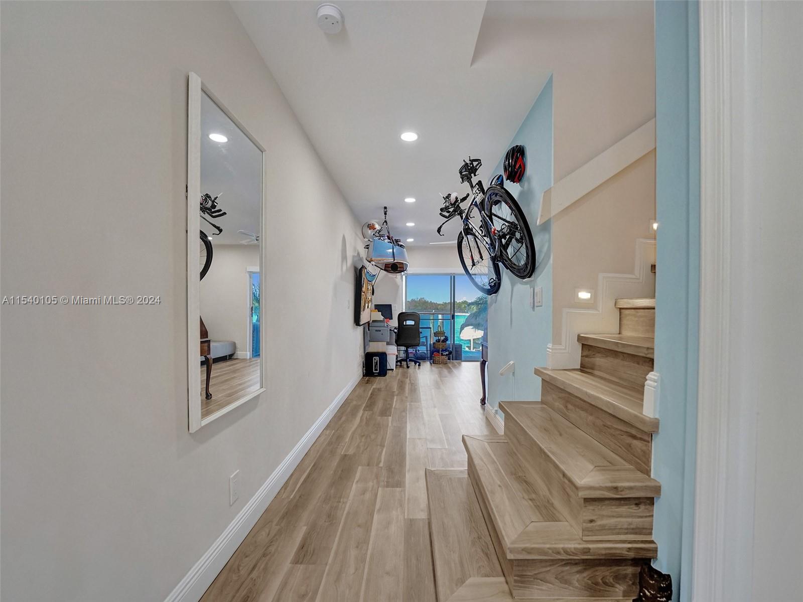 HOLLYWOOD CENTRAL BEACH - Residential