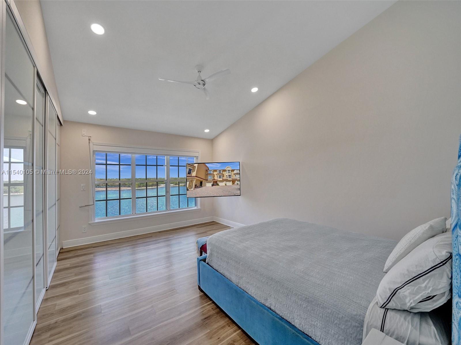 HOLLYWOOD CENTRAL BEACH - Residential