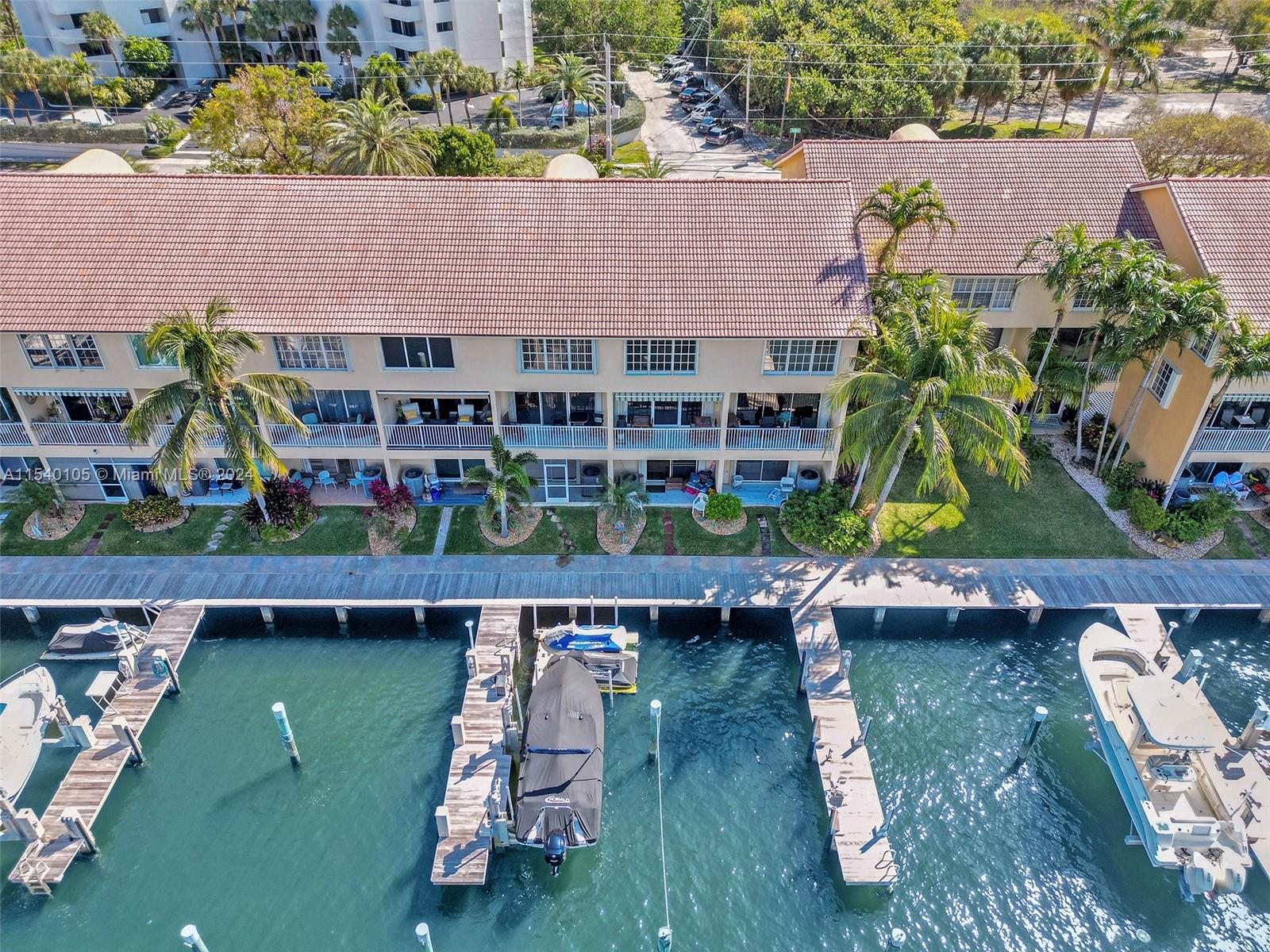 HOLLYWOOD CENTRAL BEACH - Residential