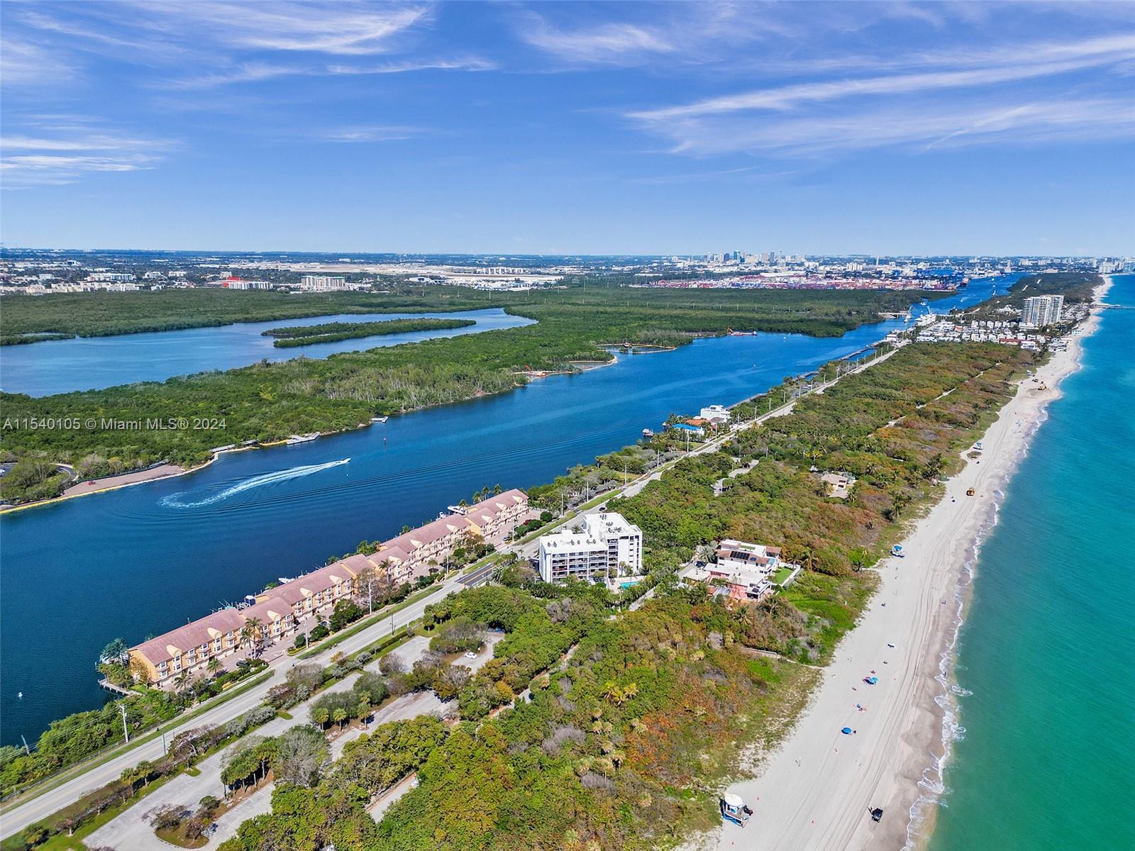 HOLLYWOOD CENTRAL BEACH - Residential