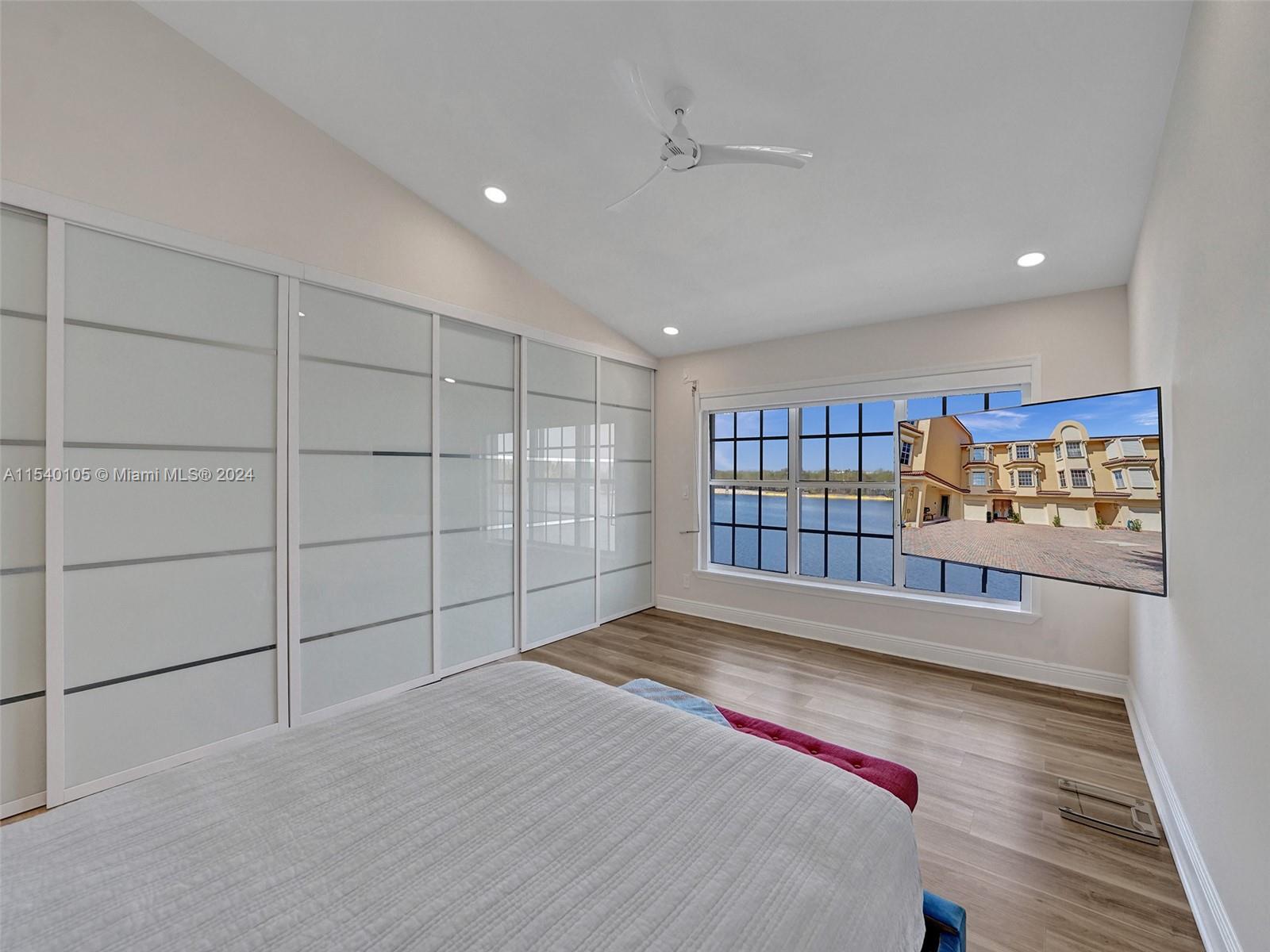 HOLLYWOOD CENTRAL BEACH - Residential