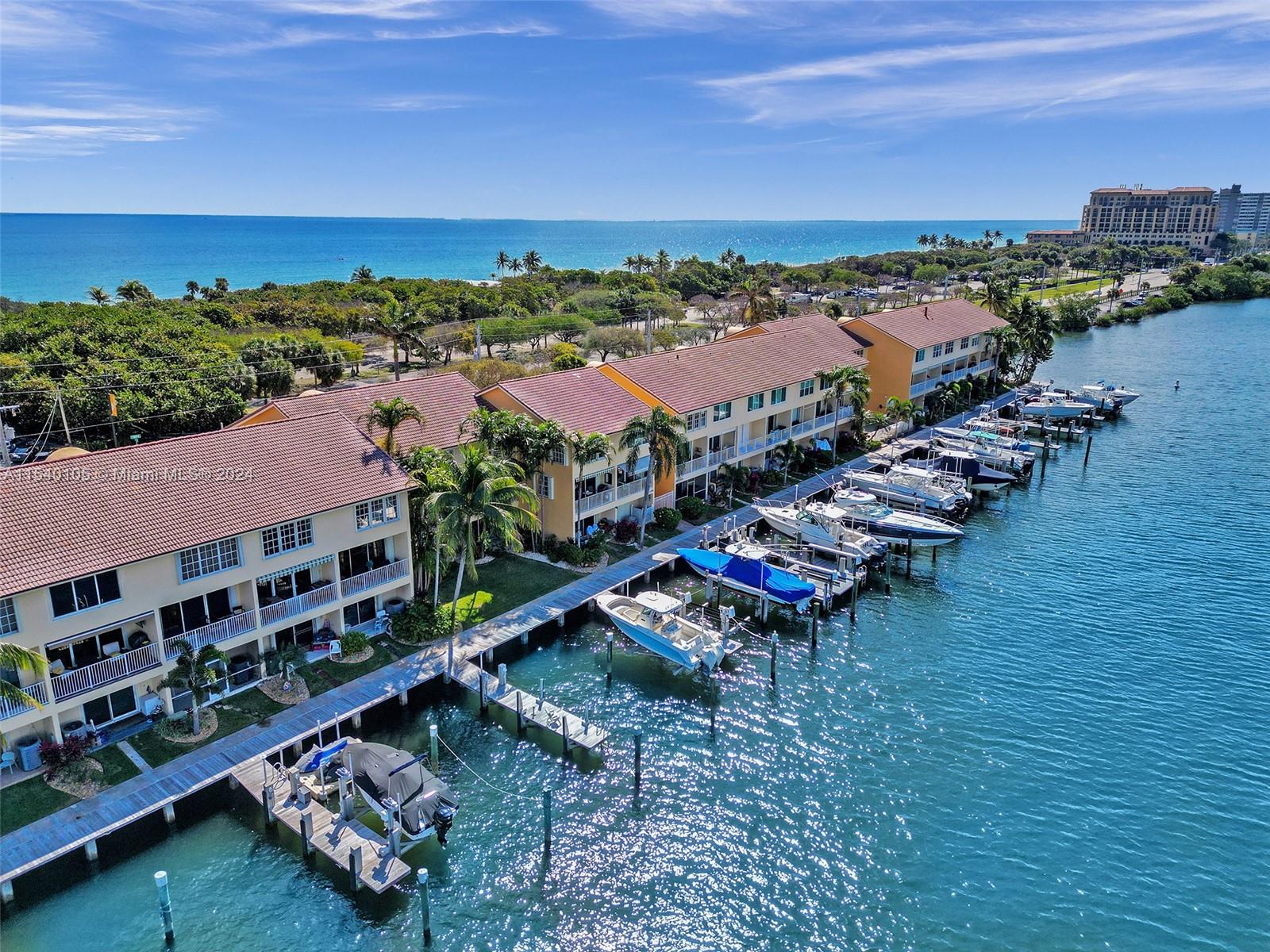 HOLLYWOOD CENTRAL BEACH - Residential