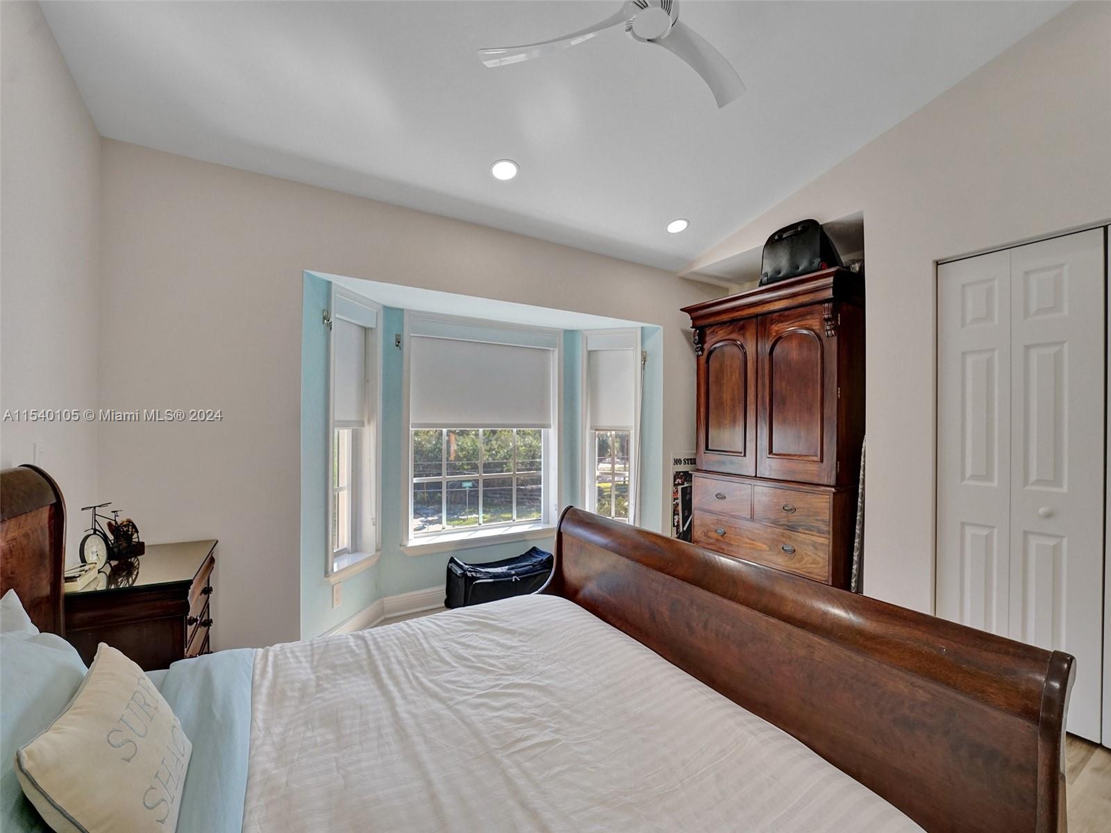 HOLLYWOOD CENTRAL BEACH - Residential