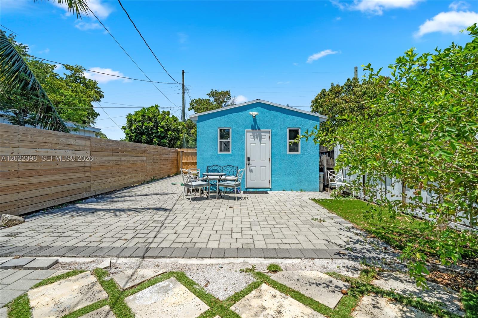 LAKE WORTH TOWN OF - Residential Income