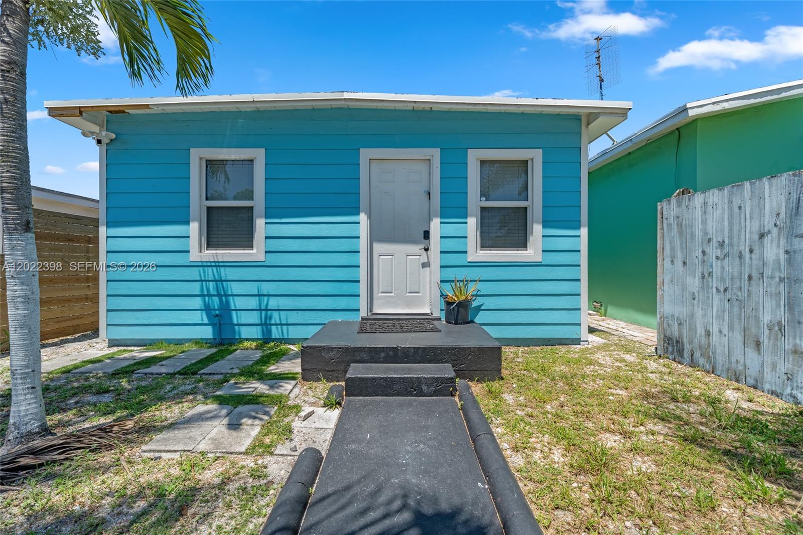 LAKE WORTH TOWN OF - Residential Income