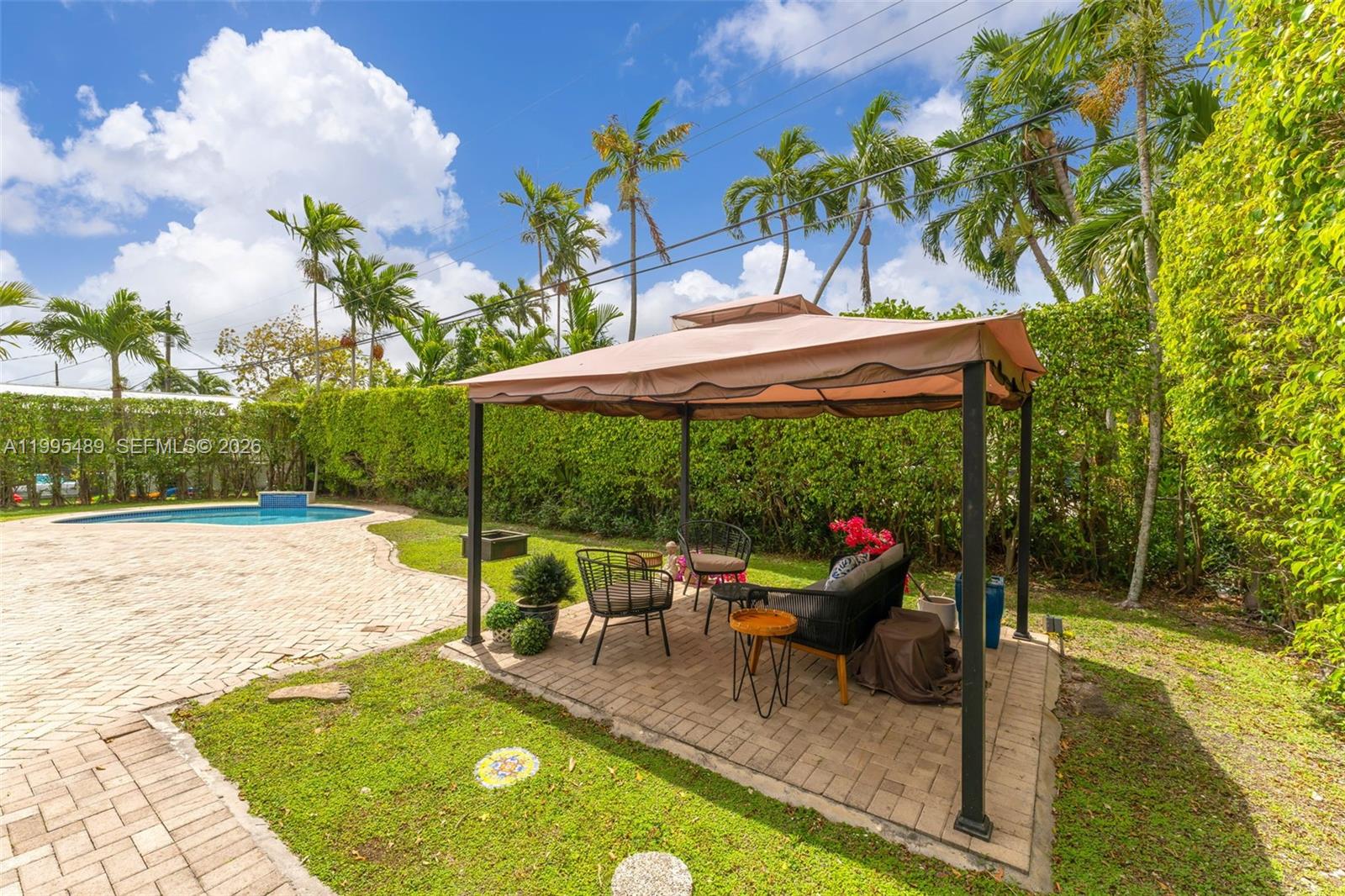 DARLINGTON MANOR - Residential