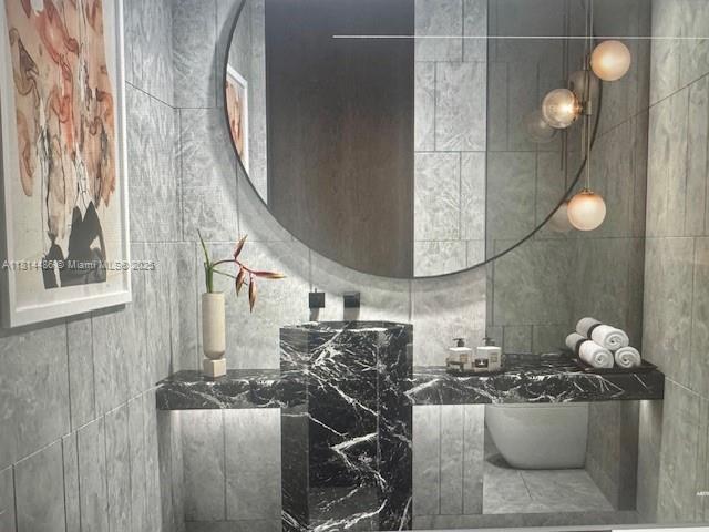 WALDORF ASTORIA MIAMI - Residential