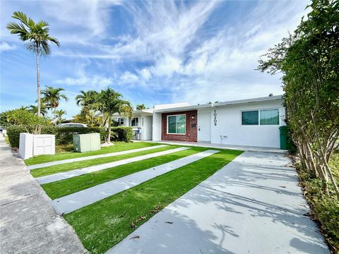 Tiny photo for 10209 SW 20th Ter, Miami, FL 33165 (MLS # A12025455)