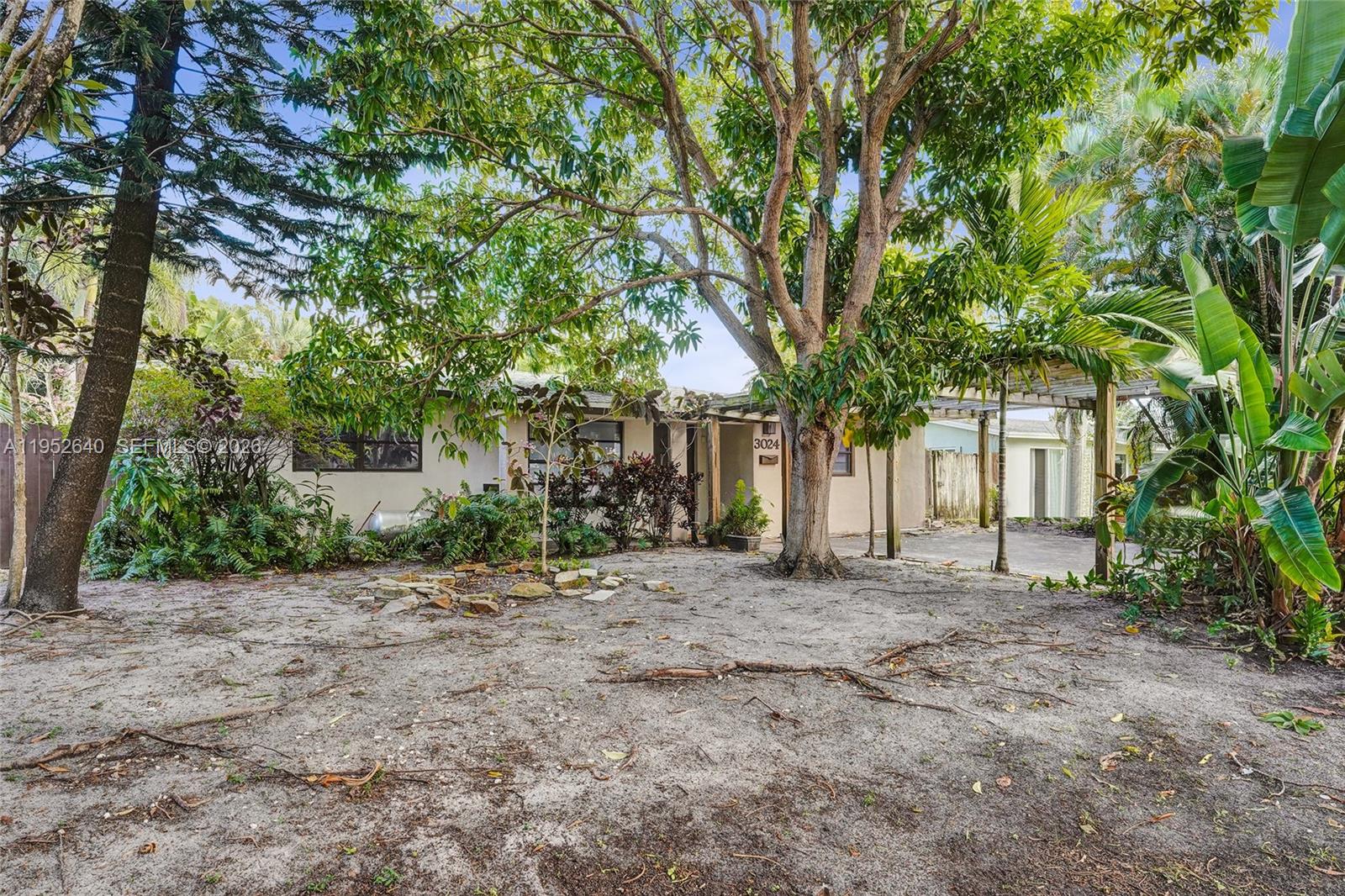 ALMAR ESTATES WILTON MANOR - Residential