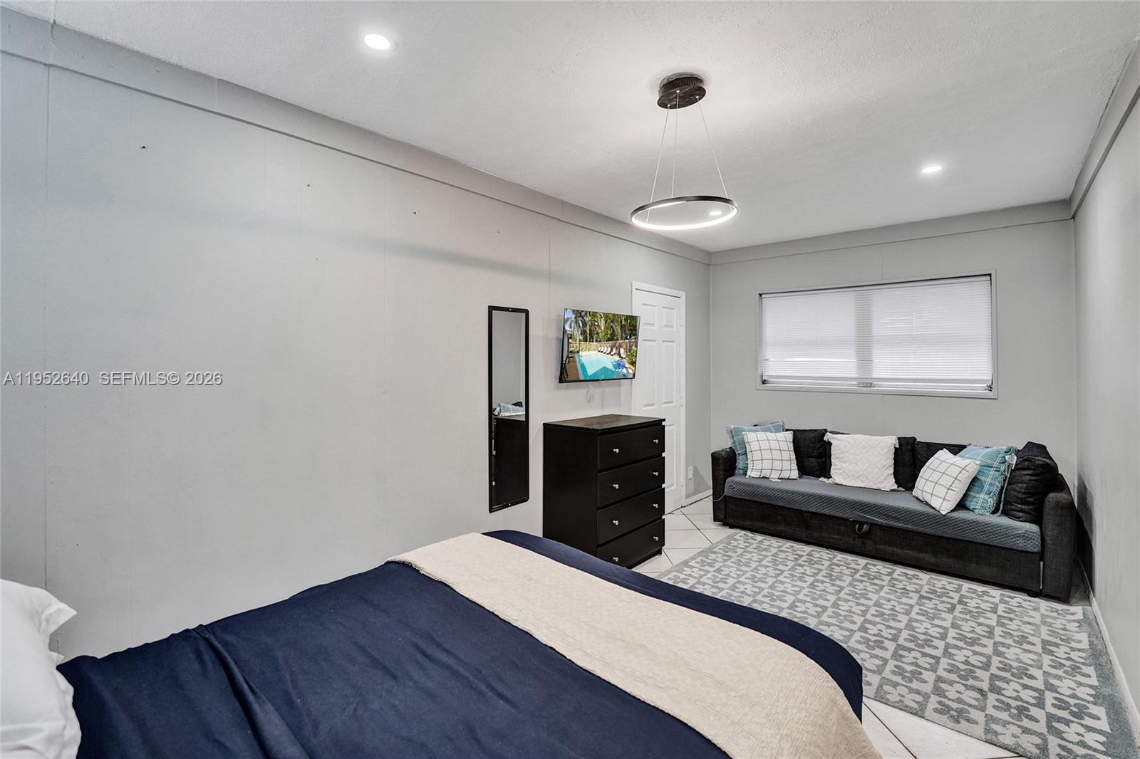 ALMAR ESTATES WILTON MANOR - Residential