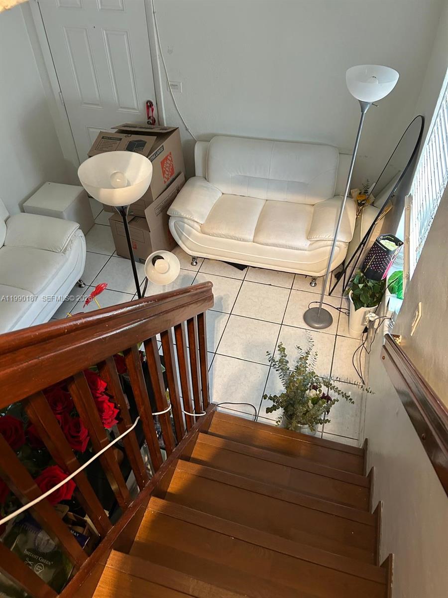 AUBURNDALE CONDO - Residential Lease