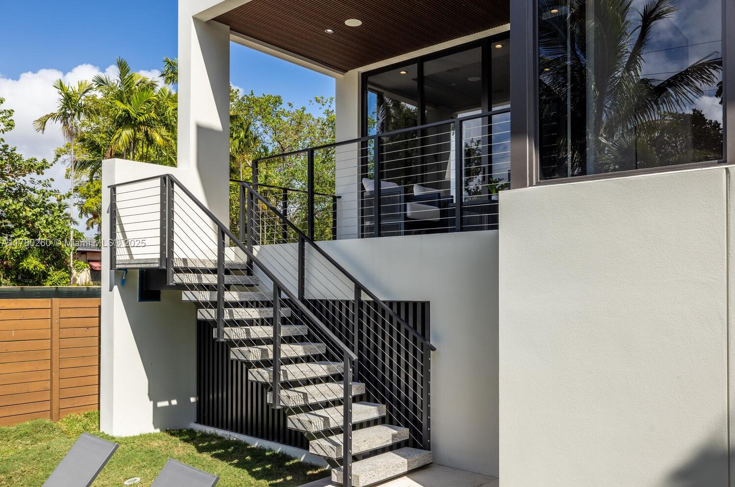 AQUA MARINE - Residential