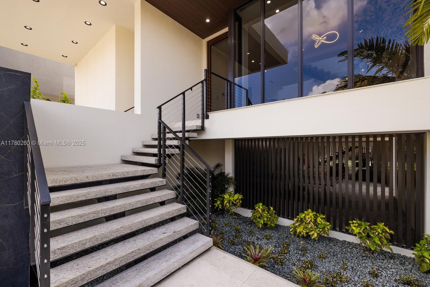 AQUA MARINE - Residential