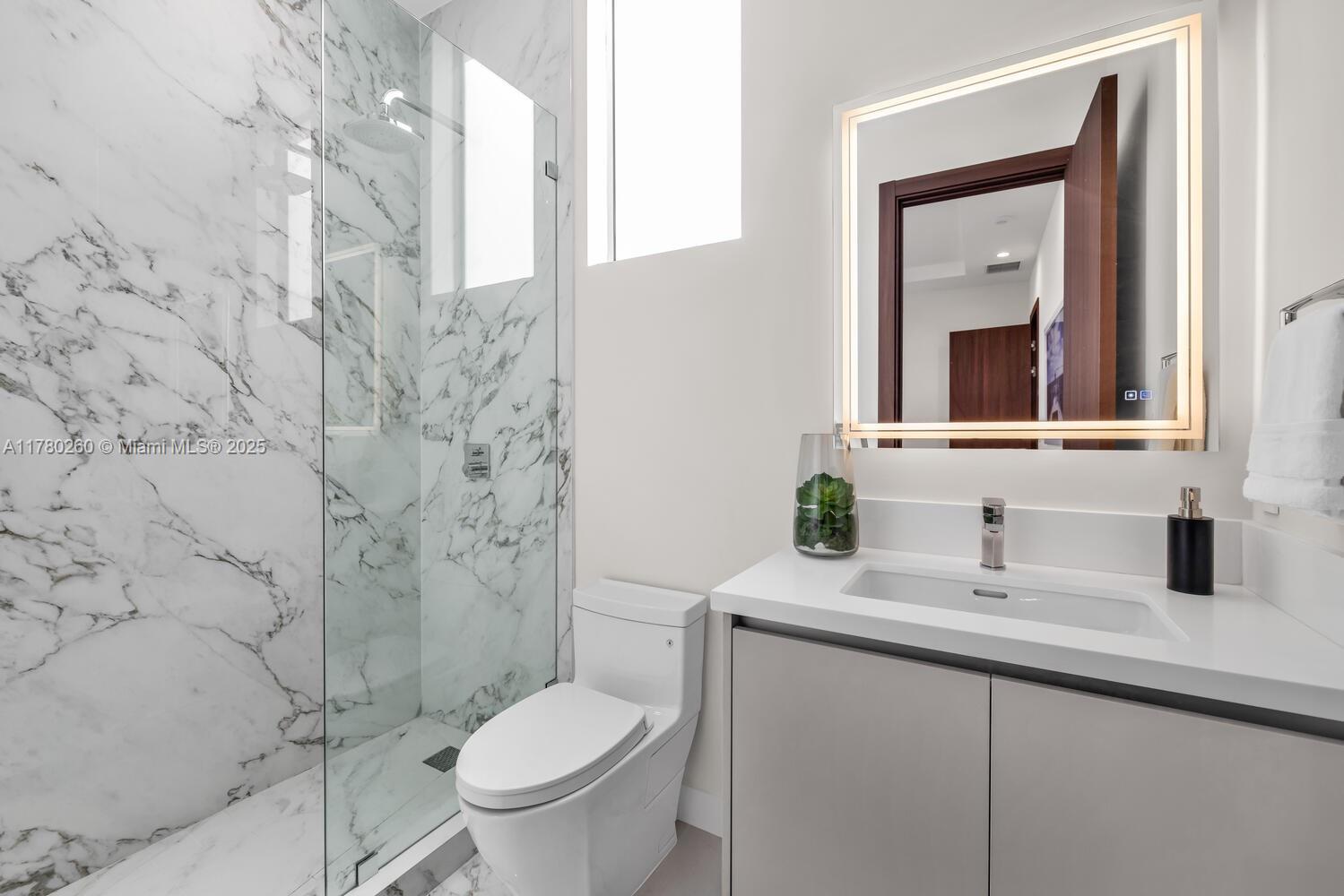 AQUA MARINE - Residential