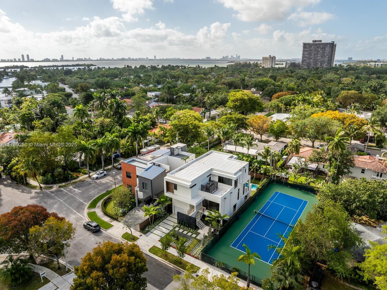 AQUA MARINE - Residential