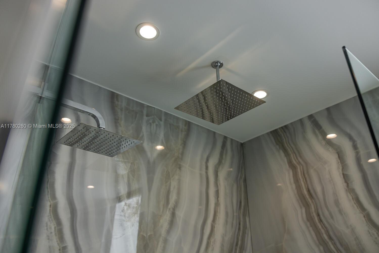 AQUA MARINE - Residential