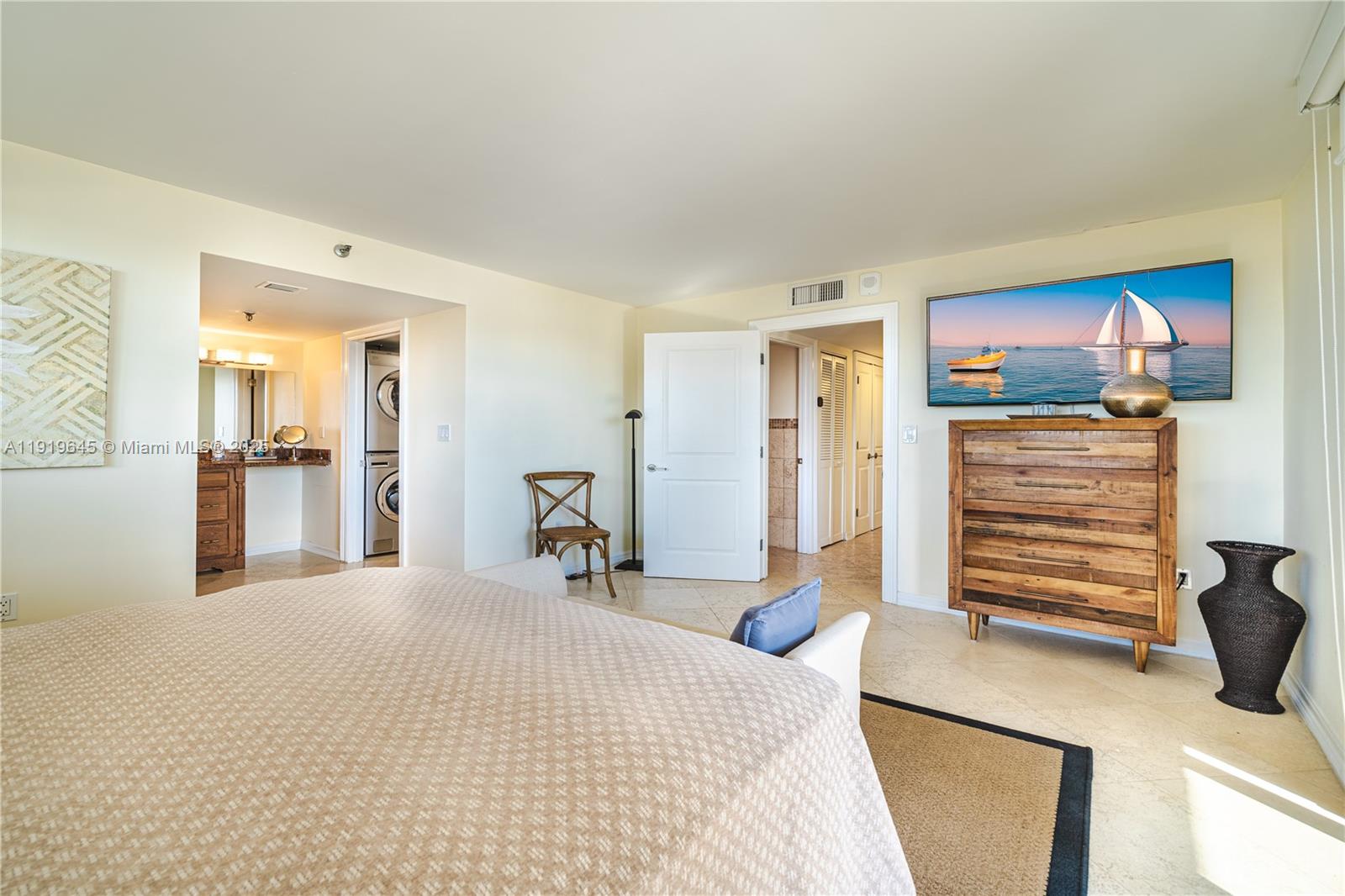 THE GEORGIAN CONDO - Residential