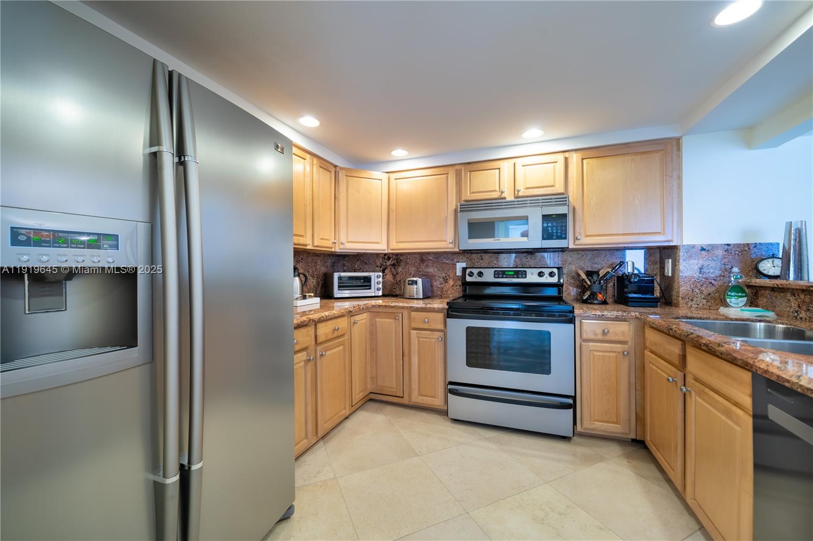 THE GEORGIAN CONDO - Residential