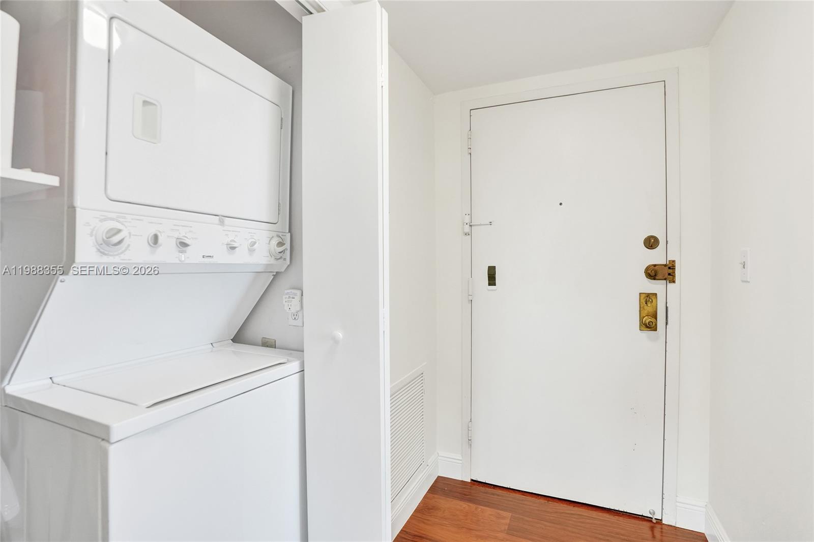 HILLCREST EAST NO 26 COND - Residential